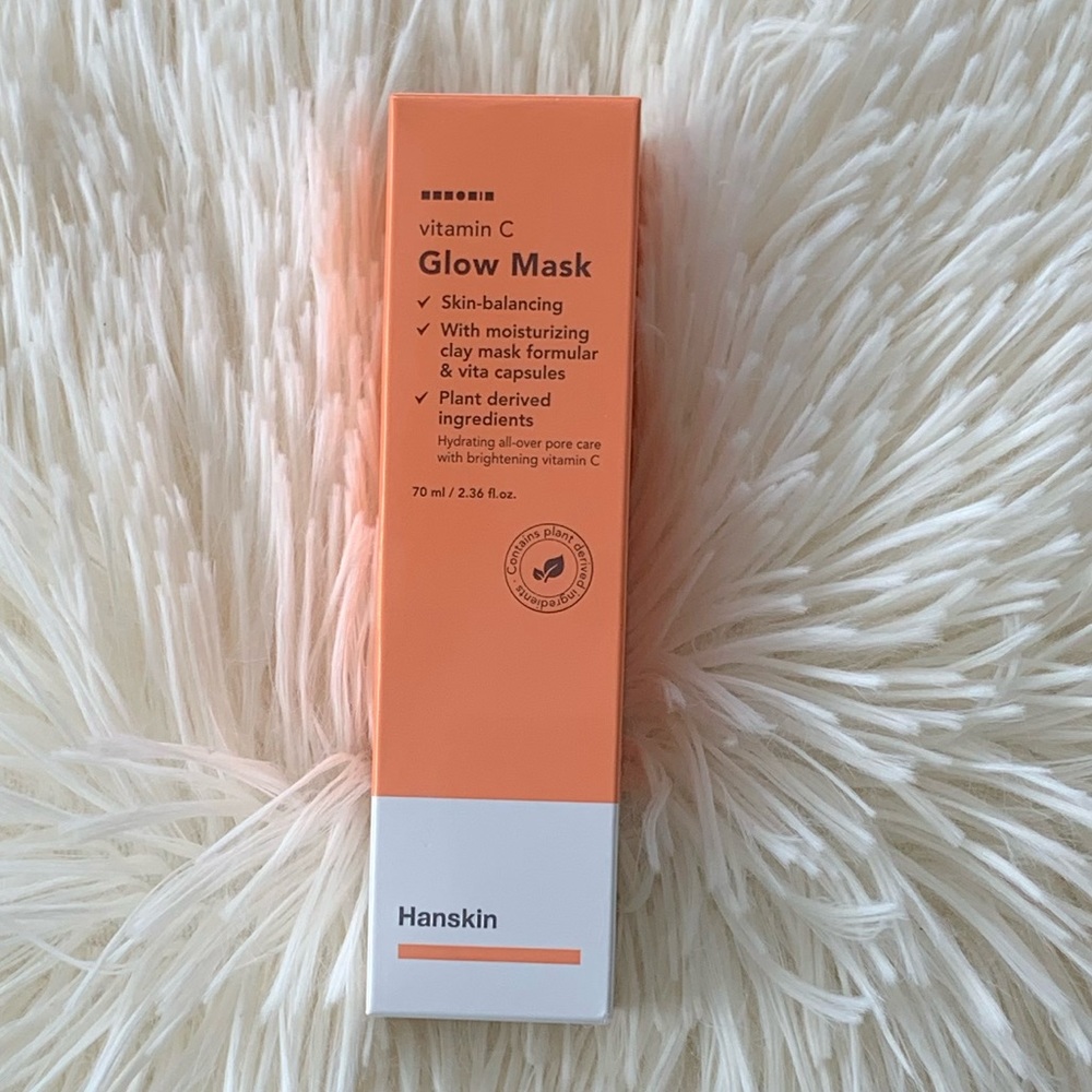 NIB Hanskin Vitamin C Glow Mask